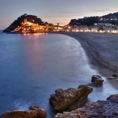 Lets Holidays Mediterranean 3 Minutes To The 2 Апартаменты *